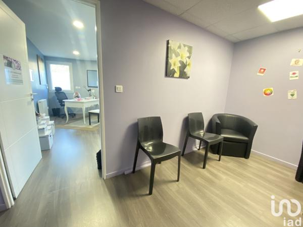 Location atelier 24 m² Dury