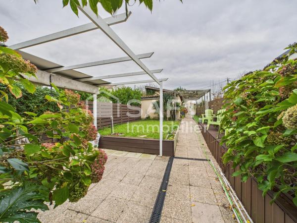 Maison 5 pièces 130 m² – Mérignac (Capeyron)