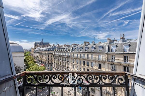 Paris 1er, Appartement  76 m² à vendre