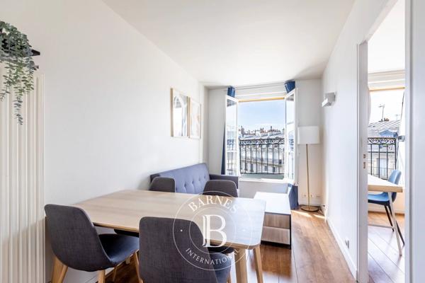 Paris 1er, Appartement  76 m² à vendre