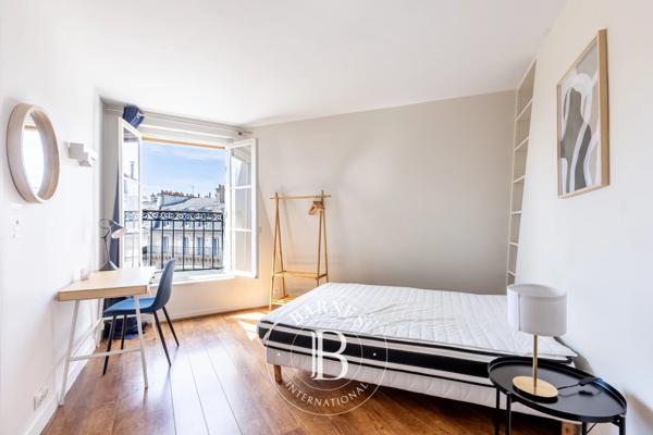Paris 1er, Appartement  76 m² à vendre