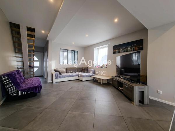 Maison à LES VILLAGES VOVEENS, 28150 - 9 pièces 147m²