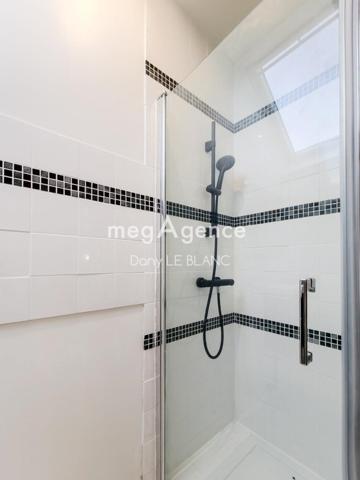 Maison à LES VILLAGES VOVEENS, 28150 - 9 pièces 147m²