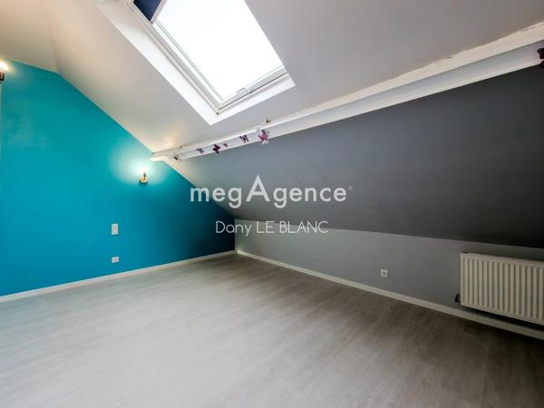 Maison à LES VILLAGES VOVEENS, 28150 - 9 pièces 147m²