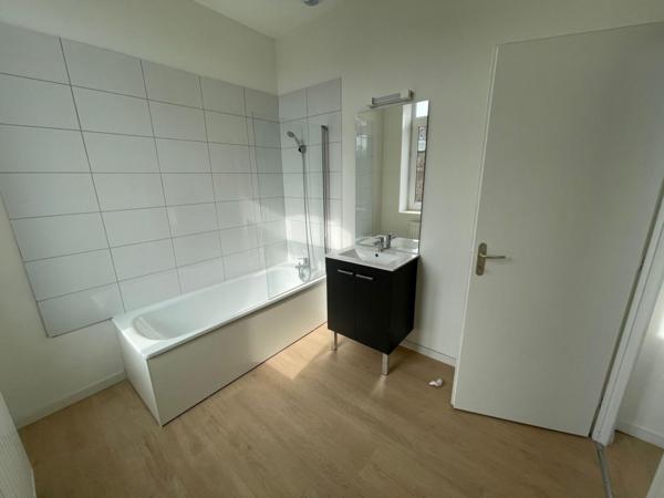 A LOUER : T5 à LILLE • Fives • 1 120 € CC • Réf. G446