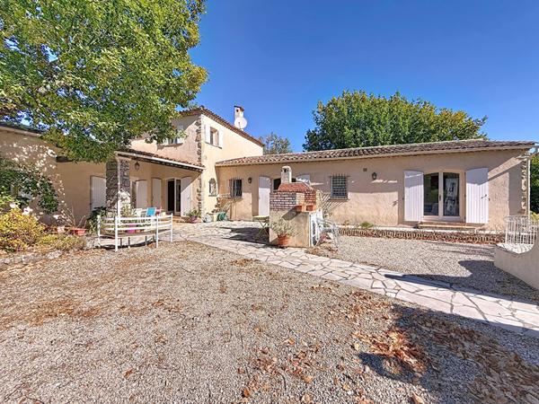 Maison Saint Cézaire-Sur-Siagne 8 pièce(s) 223.44 m2