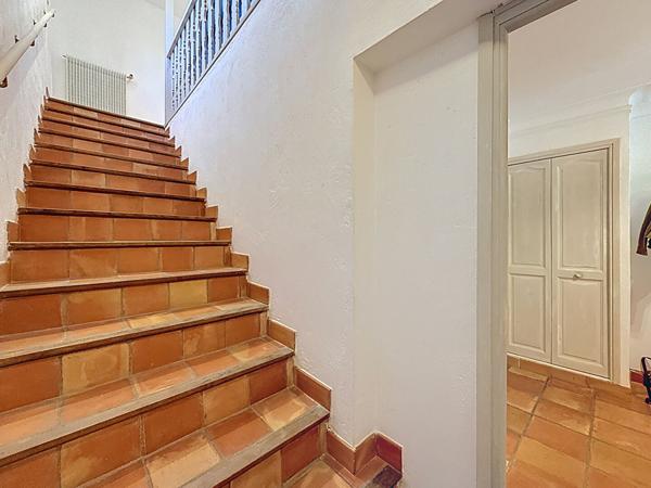 Maison Saint Cézaire-Sur-Siagne 8 pièce(s) 223.44 m2