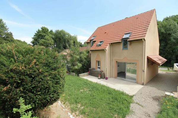 Maison individuelle de 124 m² - 6 pièces - Quartier Le Village à Jouy-le-Moutier (95280)