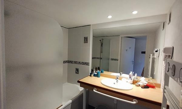 Appartement à vendre 2 pièces COMBRIT (29) Duplex, la plage à pied, piscine, tennis, jardins