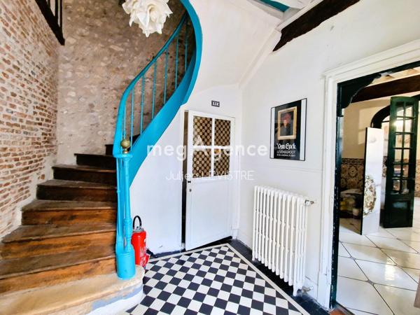 Maison à ORLEANS, 45000 - 10 pièces 252m²