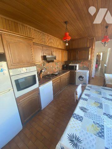 GUINES CENTRE GRANDE MAISON DE VILLE 4 CHAMBRES GARAGE JARDIN