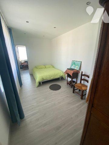 GUINES CENTRE GRANDE MAISON DE VILLE 4 CHAMBRES GARAGE JARDIN