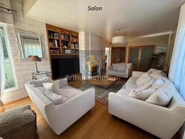 Vente Maison 8 pièces 186 m2 à Ozoir-la-Ferrière