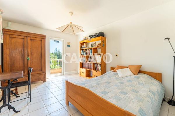 Vente Maison 6 pièces de 180m² - 13590 Meyreuil