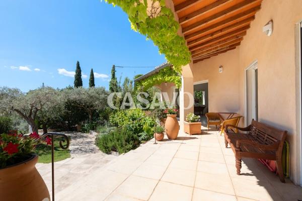 Vente Maison 6 pièces de 180m² - 13590 Meyreuil