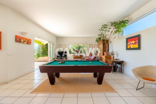 Vente Maison 6 pièces de 180m² - 13590 Meyreuil