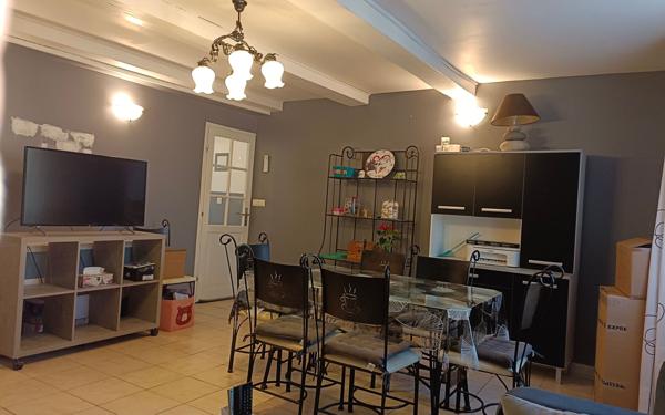 Maison à vendre    2 pièces •  Redessan