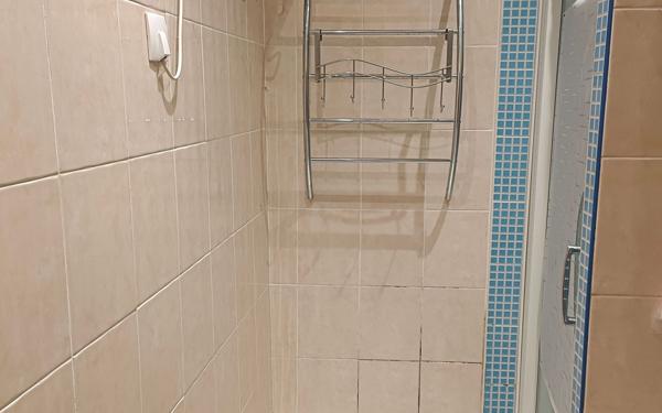 Maison à vendre    2 pièces •  Redessan