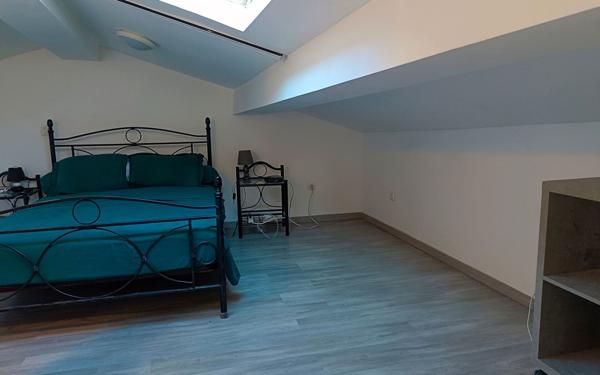 Maison à vendre    2 pièces •  Redessan