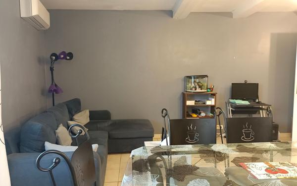 Maison à vendre    2 pièces •  Redessan