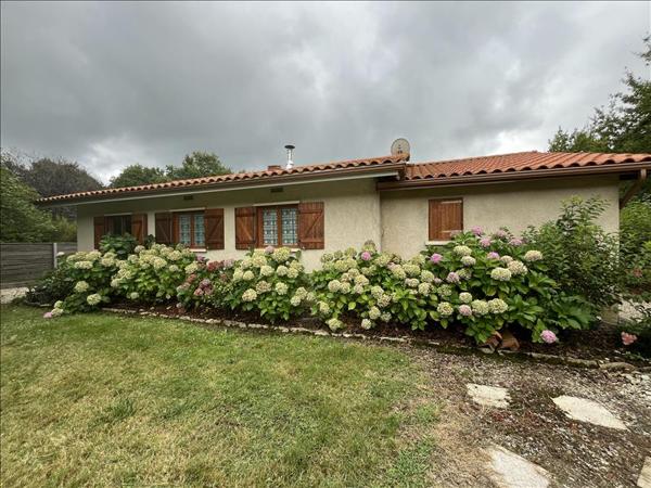 Maison à louer |  GRAYAN ET L HOPITAL |  3 pièces | 62 m²