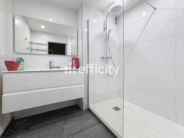 Appartement 5 pièces - 122 m² Exclusivité efficity