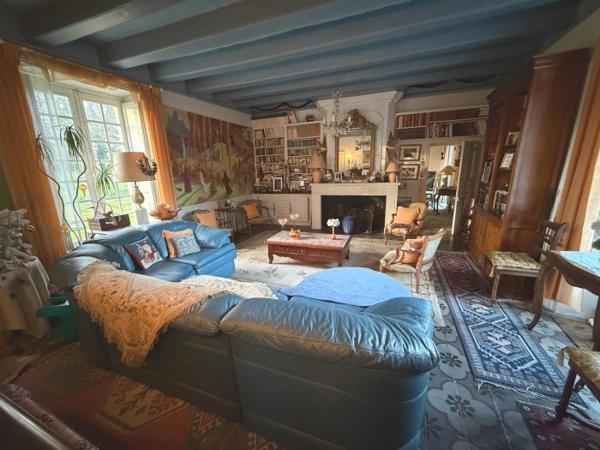 Maison bourgeoise Saint-Aignan-Grandlieu 446 m²