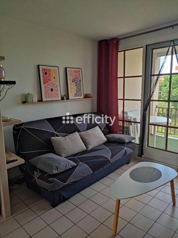 Appartement
         2 pièces
        - 21 m² 96 000 € *