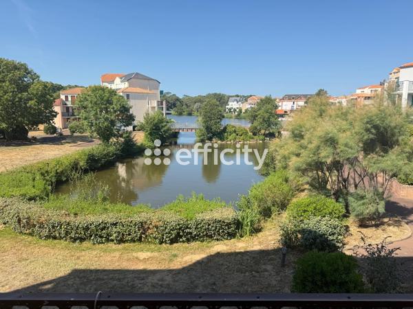 Appartement
         2 pièces
        - 21 m² 96 000 € *