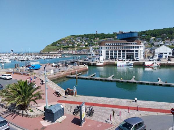 76400 FECAMP - IMMEUBLE A USAGE COMMERCIAL