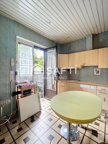 Immeuble rare : boutique, vaste duplex avec terrasse de 60 m² et garages – 2 lots indépendants, fort potentiel !