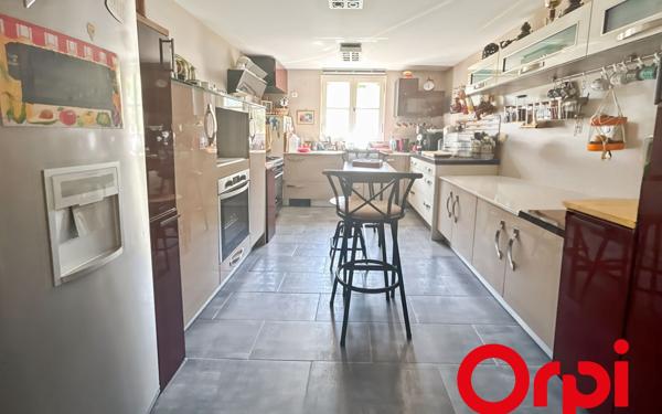 Maison à vendre    5 pièces • 160 m2 La Bastidonne