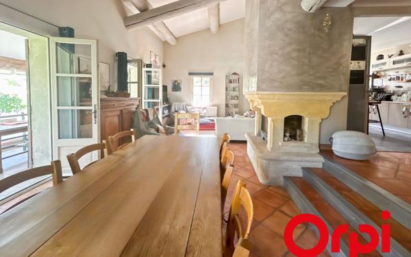 Maison à vendre    5 pièces • 160 m2 La Bastidonne