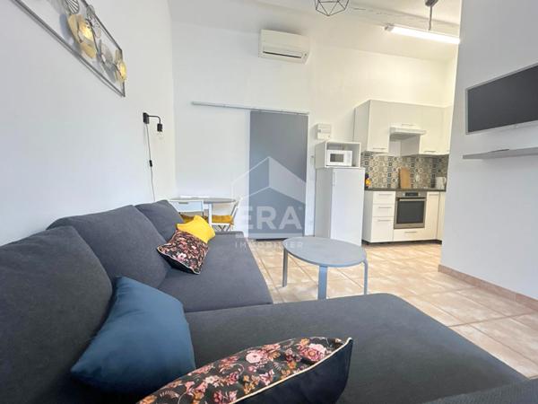 A LOUER LE PUY SAINTE REPARADE 13610 APPARTEMENT MEUBLE TYPE 2 PIECES D'ENVIRON 20M²  AVEC TERRASSE