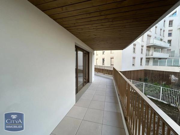 Appartement à louer 3 pièces 63.08m² Villeneuve-la-Garenne (92390)