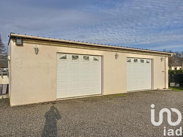 Maison 4 pièces de 100 m² à Gournay-en-Bray (76220)