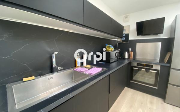 Appartement à vendre    3 pièces • 100 m2 Tourcoing