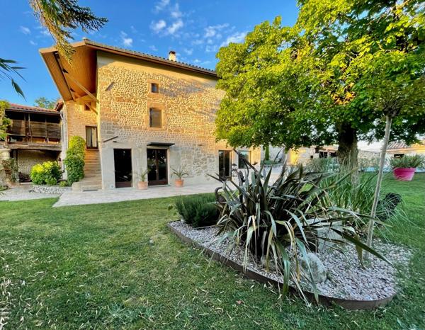 Maison de caractère en pierres et galets