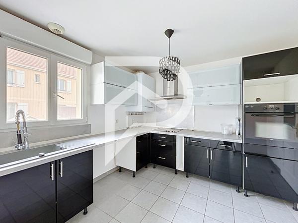 Appartement 5 pièces 100.09 m2