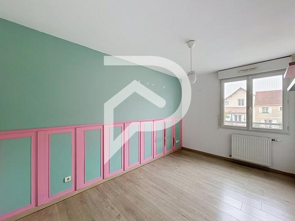 Appartement 5 pièces 100.09 m2