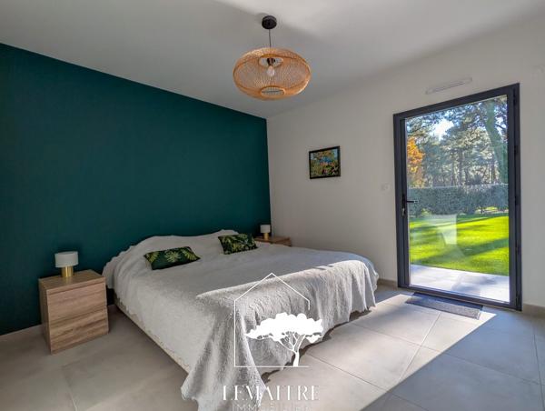 Maison plain-pied 177 m² La Palmyre – Parc sécurisé – Piscine chauffée