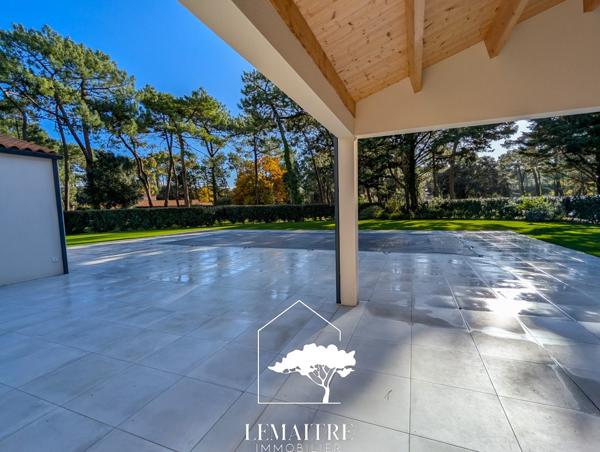 Maison plain-pied 177 m² La Palmyre – Parc sécurisé – Piscine chauffée