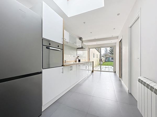 Maison  4 pièce(s) 98.15 m2