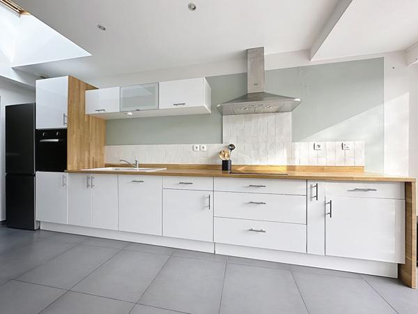 Maison  4 pièce(s) 98.15 m2