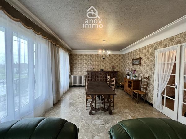Maison
                                                                                                                                                                                                                                                                                                                        5 pièce(s)                                                                                                                                                                                                          4 chambre(s)                                                                                                                                                                                                          119  m²