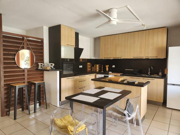 Appartement à louer 1 447 € CC BAIE MAHAULT 4 p 73 m² DPE B