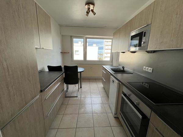 Appartement 3 pièces - 77.24 m2 - BISCHHEIM