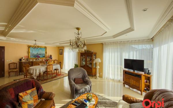 Maison à vendre    7 pièces •  Chaulnes