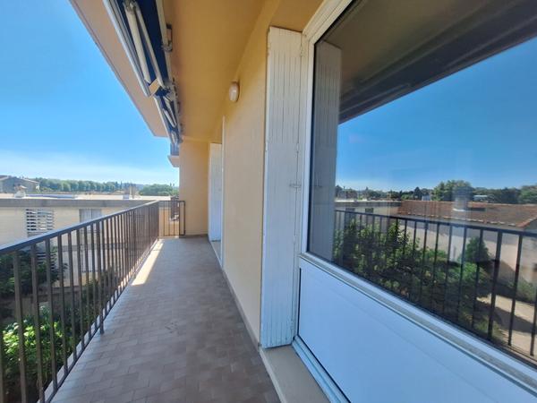 Appartement Avignon 5 pièce(s) 98.62m2 avec balcon et garage
