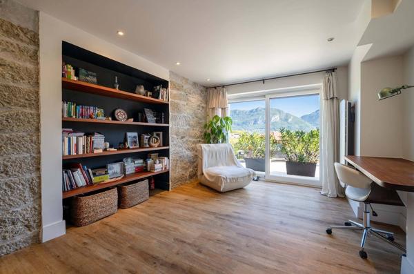 Appartement à vendre - Sévrier 4 pièces de 127 m²